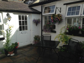 Courtyard Cottage